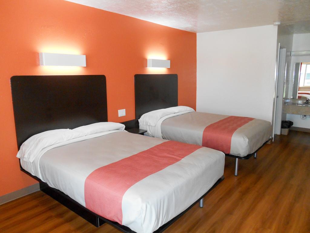 Motel 6-Madisonville, Tx Kültér fotó