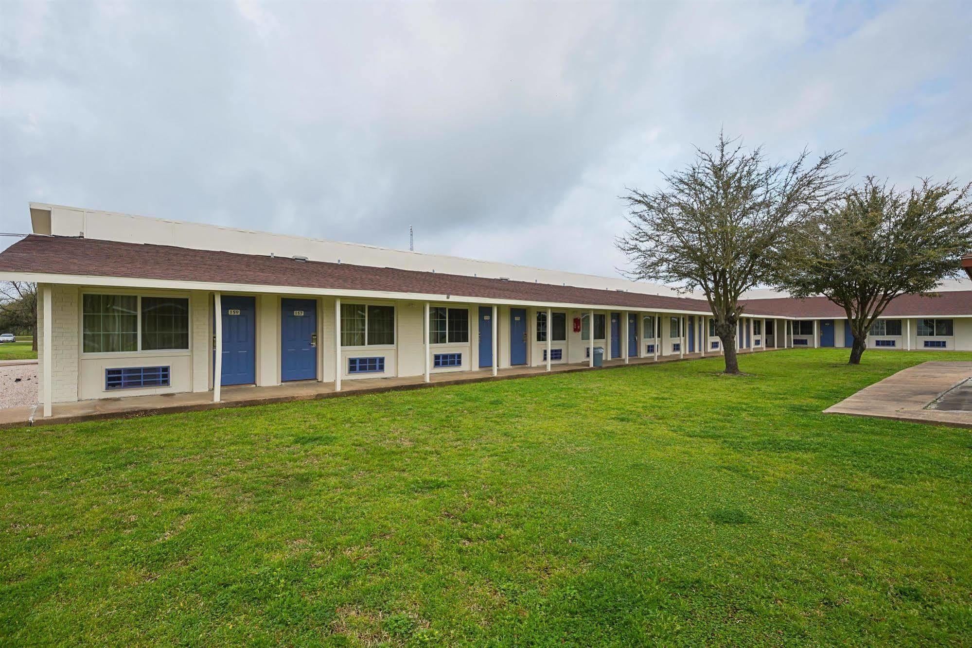 Motel 6-Madisonville, Tx Kültér fotó