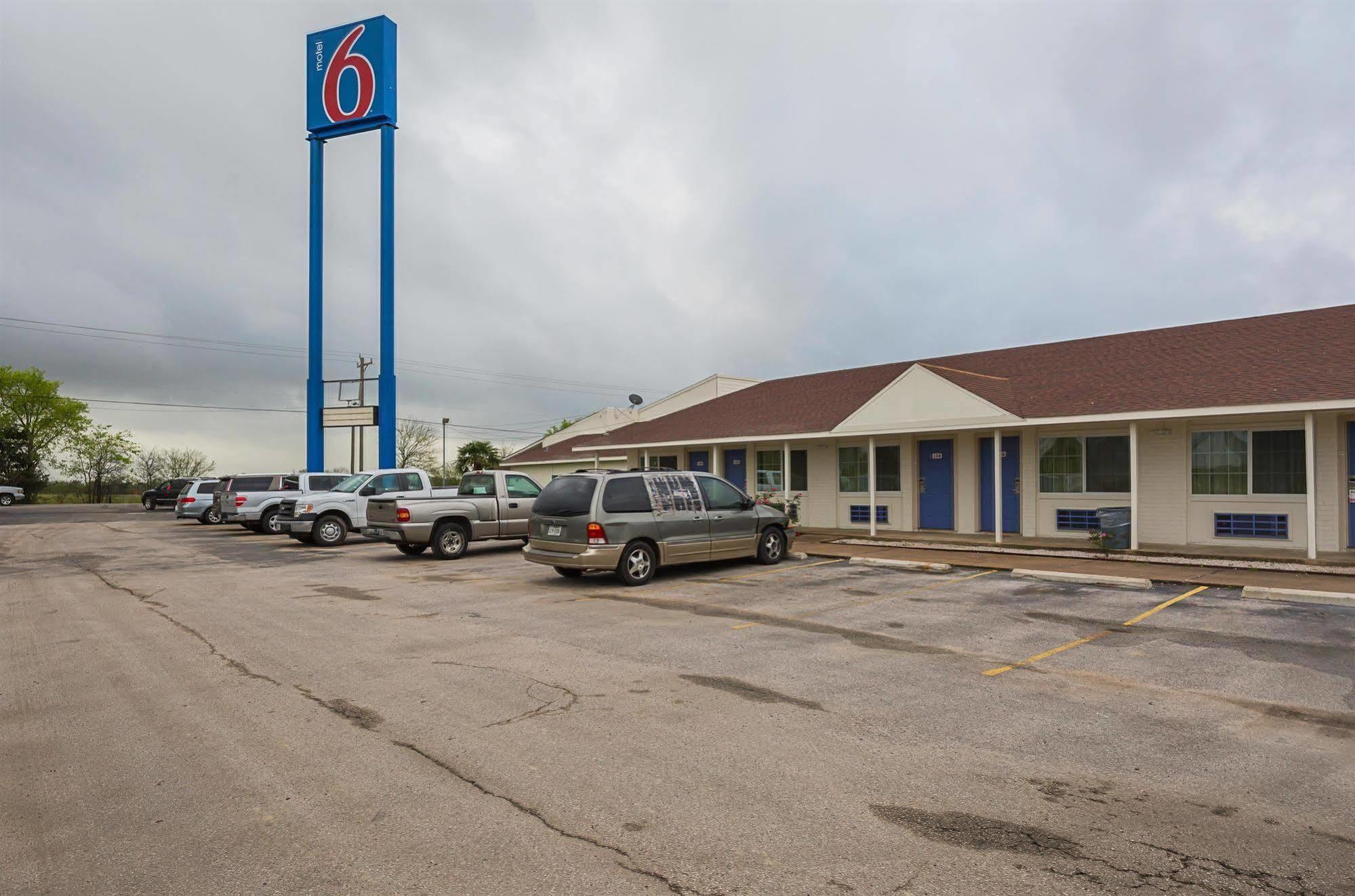 Motel 6-Madisonville, Tx Kültér fotó